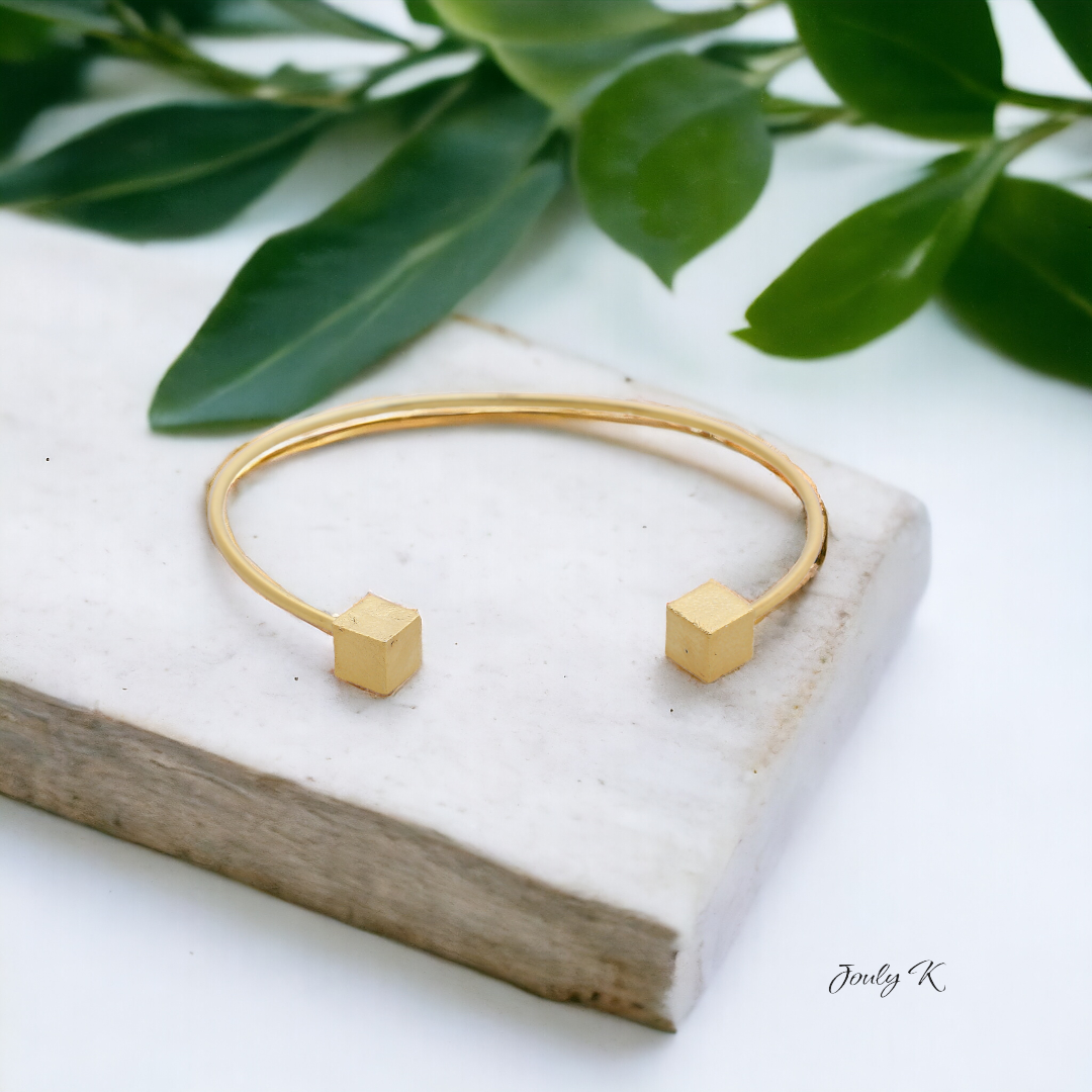 Silver Bracelet with a gold plated finish