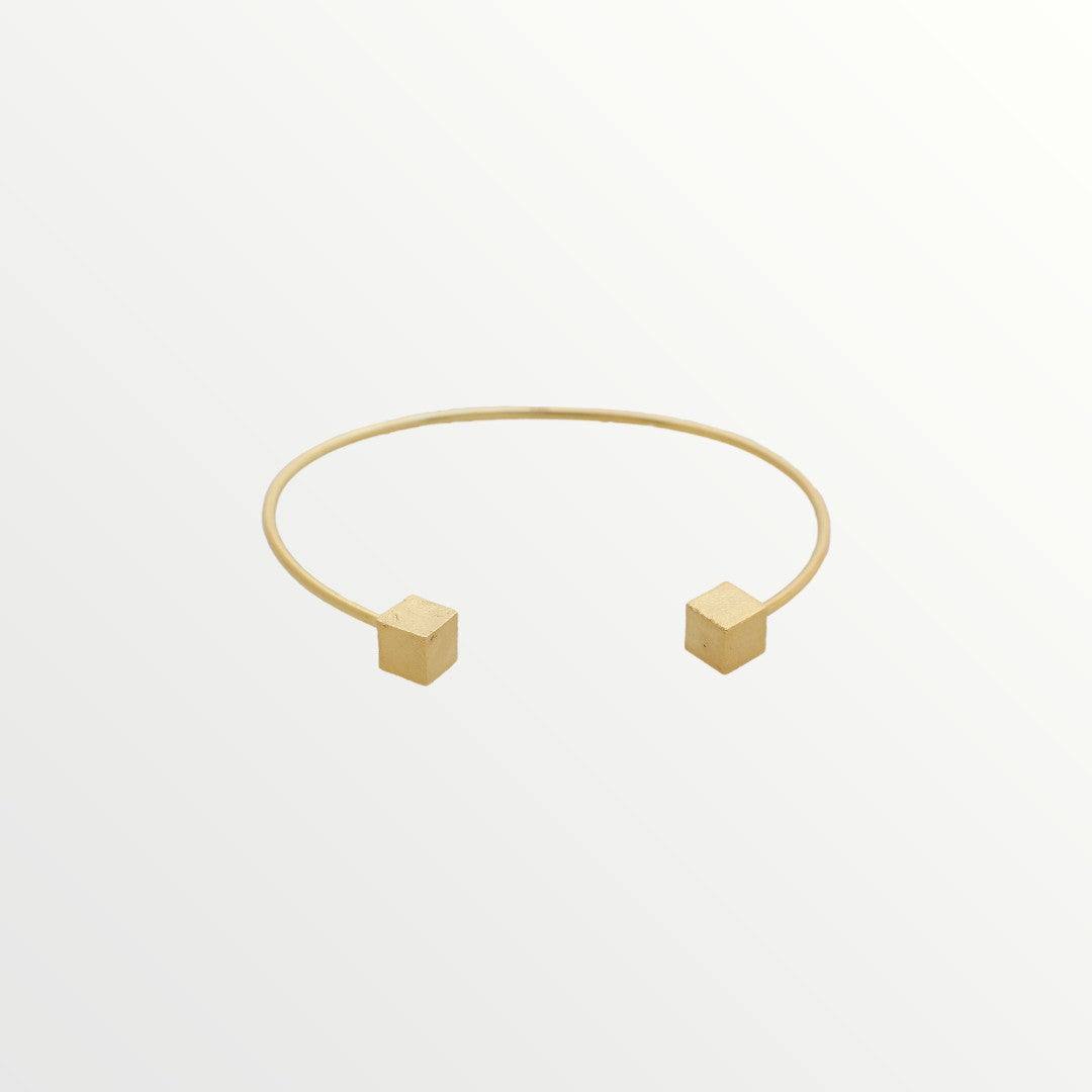 Silver Bracelet with a gold plated finish - Jouly K