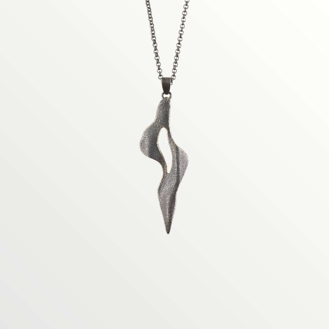 HANDMADE NECKLACE WITH AN OXIDIZED FINISH - Jouly K