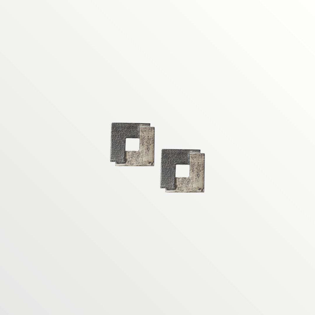 Silver Earrings with an Oxidized finish - Jouly K