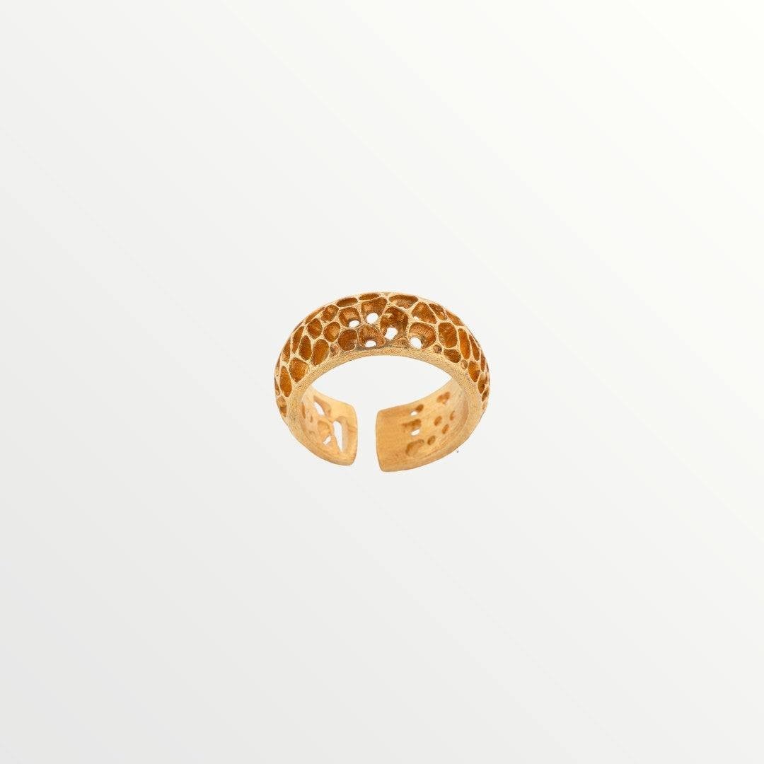 Jouly K handmade adjustable silver ring with 22ct gold plated finish and honeycomb pattern.